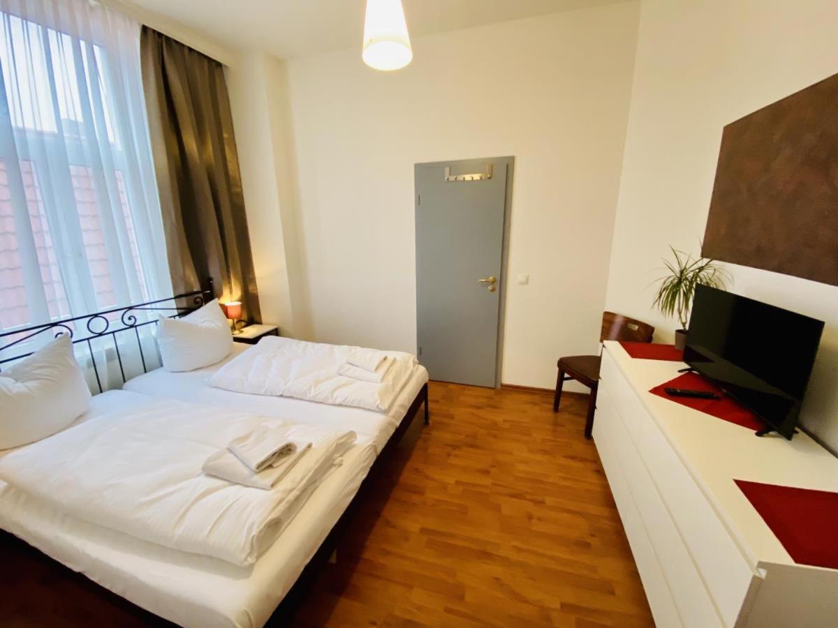 רוסטוק Doppelzimmer Zapfhahn, Direkt Am Alten Strom מראה חיצוני תמונה